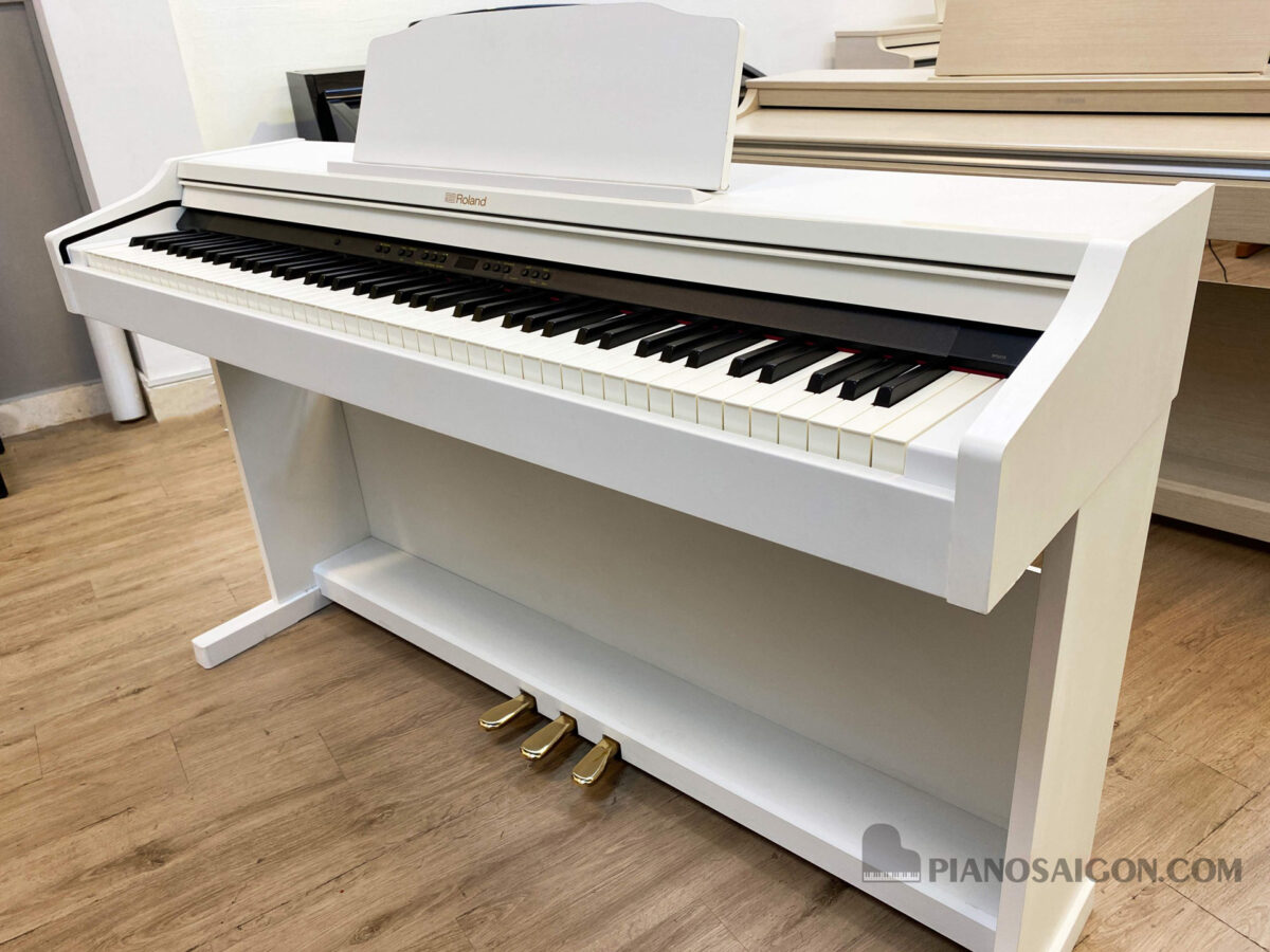 dan-Piano-dien-Roland-RP501r